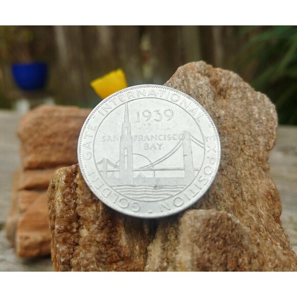 Vintage 1939 Golden Gate International Exposition Union Pacific Railroad Token - Picture 5 of 10